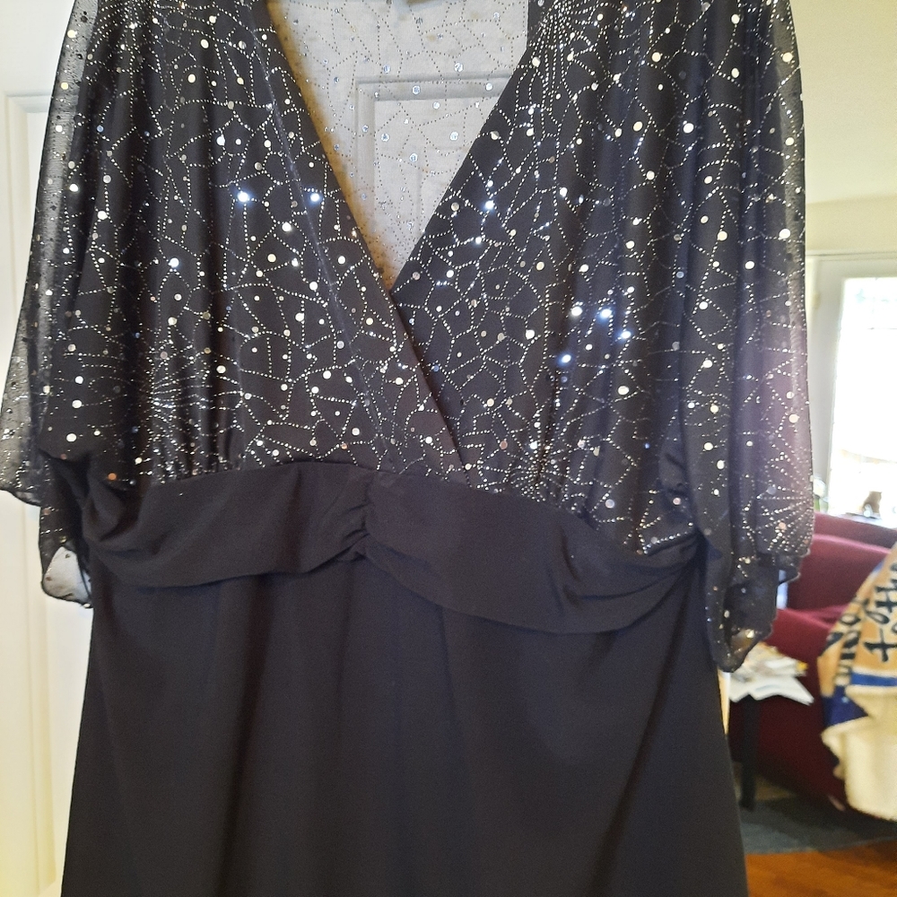 Black sequined top - Picture 5 of 6